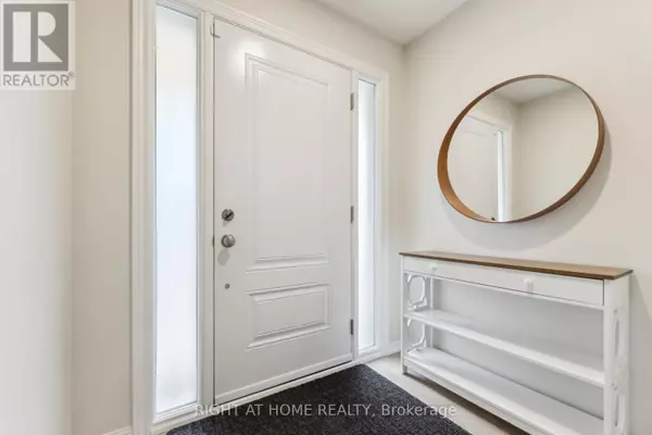 Whitby (pringle Creek), ON L1R3H1,92 LONGUEUIL PLACE