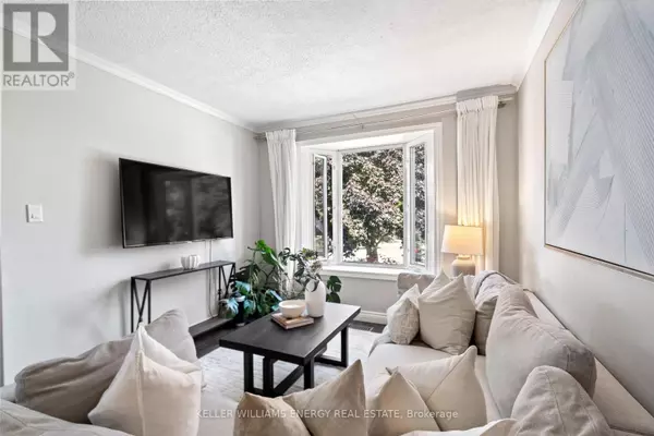 Clarington (bowmanville), ON L1C4K9,6 FAIRBAIRN COURT