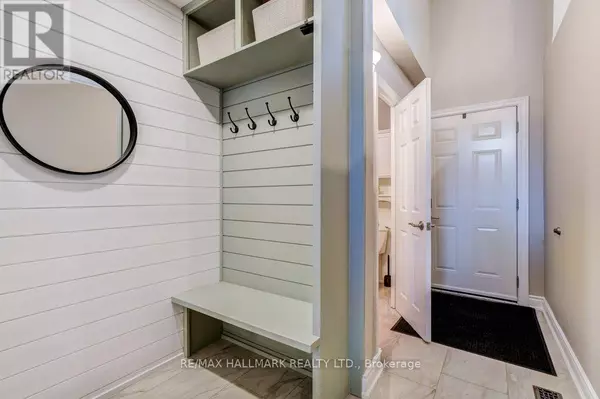 Oshawa (eastdale), ON L1K1L3,321 Blackthorn ST #40