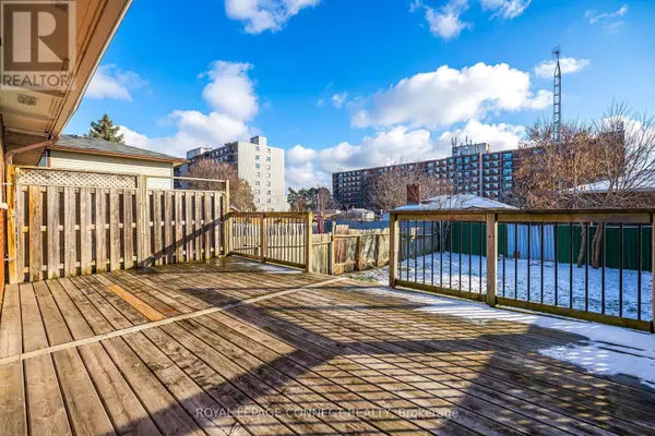 Oshawa (lakeview), ON L1J1N3,297 PORTER STREET