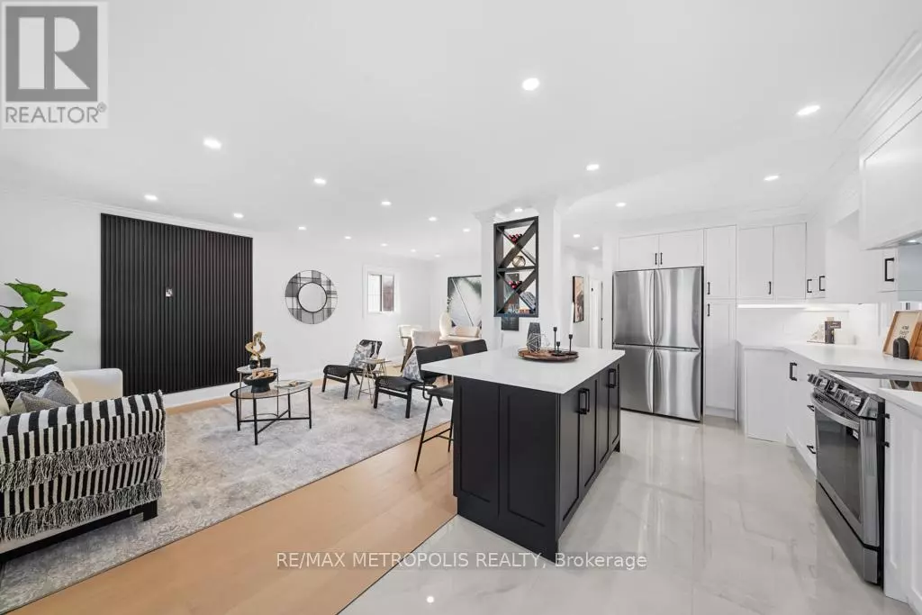 Toronto (bendale), ON M1K4W3,27 GULLY DRIVE