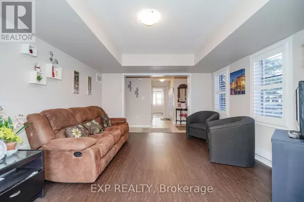 Toronto (clairlea-birchmount), ON M1L0C1,60 DEANS DRIVE