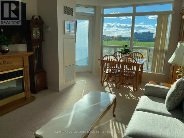 Whitby (port Whitby), ON L1N9G1,340 Watson ST West #318