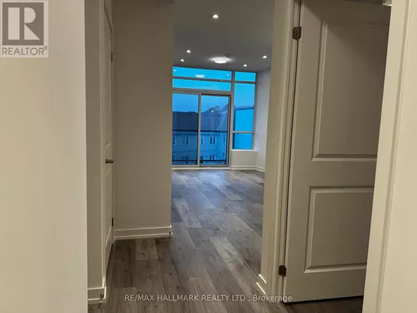 Whitby (blue Grass Meadows), ON L1N0L6,1010 Dundas ST East #323