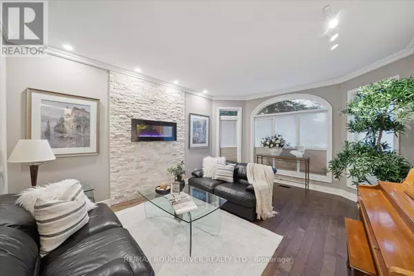 Ajax (central West), ON L1T3K2,25 SAYOR DRIVE