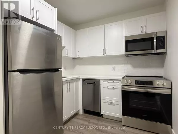 601 Dundas ST East #209, Whitby (downtown Whitby), ON L1N7B8