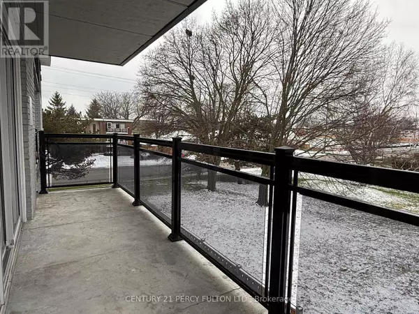 Whitby (downtown Whitby), ON L1N3W4,200 Garden ST #204