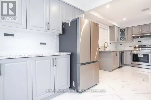 Toronto (woburn), ON M1P3Z8,105 Brimorton DR #Main