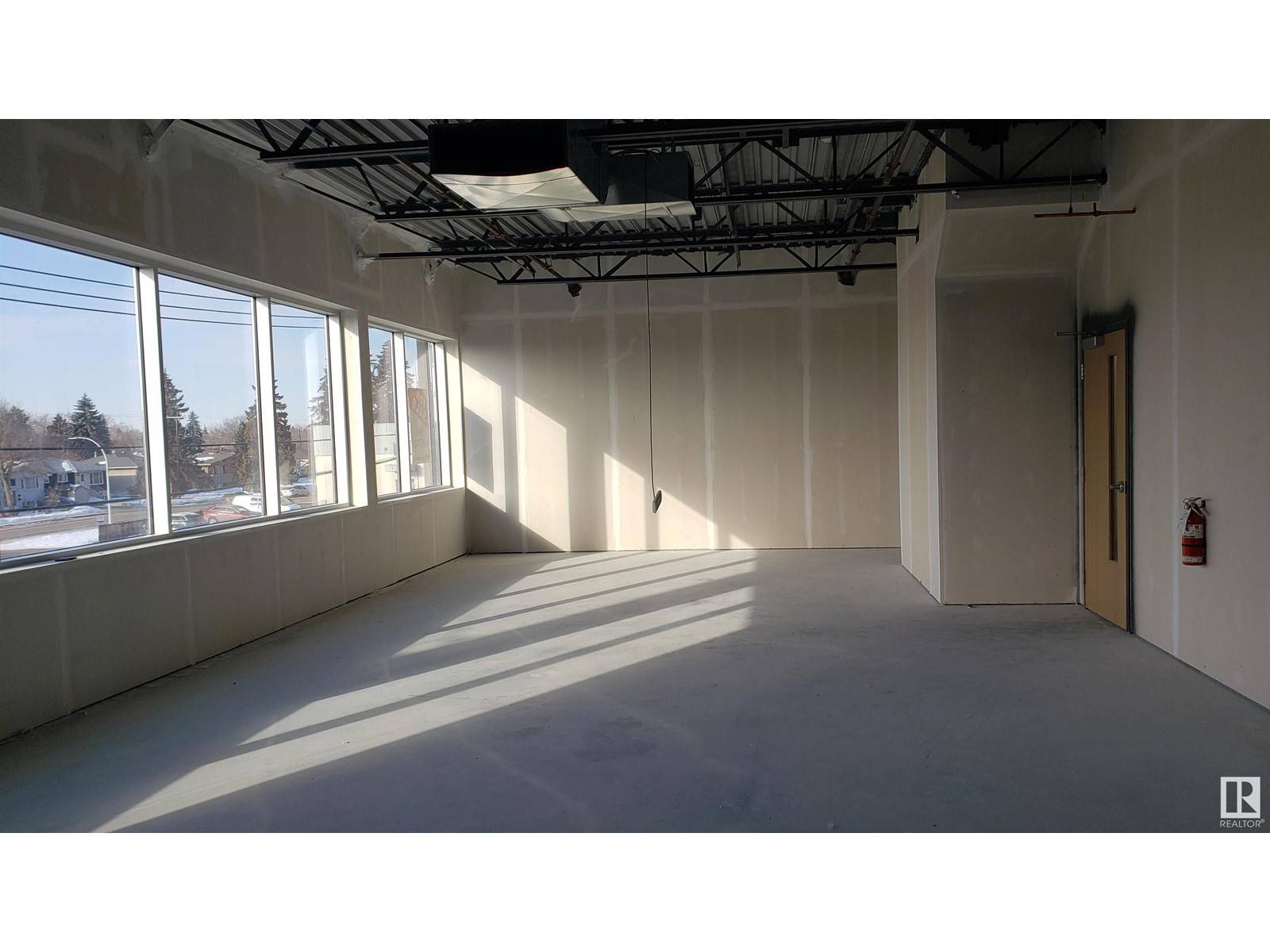 Edmonton, AB T5E4C3,12820 97 ST NW NW
