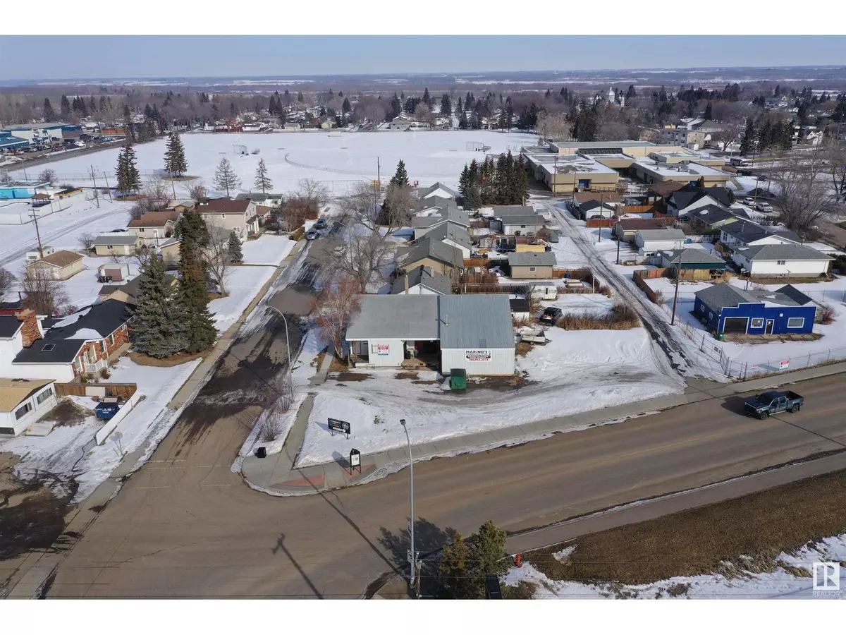 Redwater, AB T0A2W0,4807 52 ST