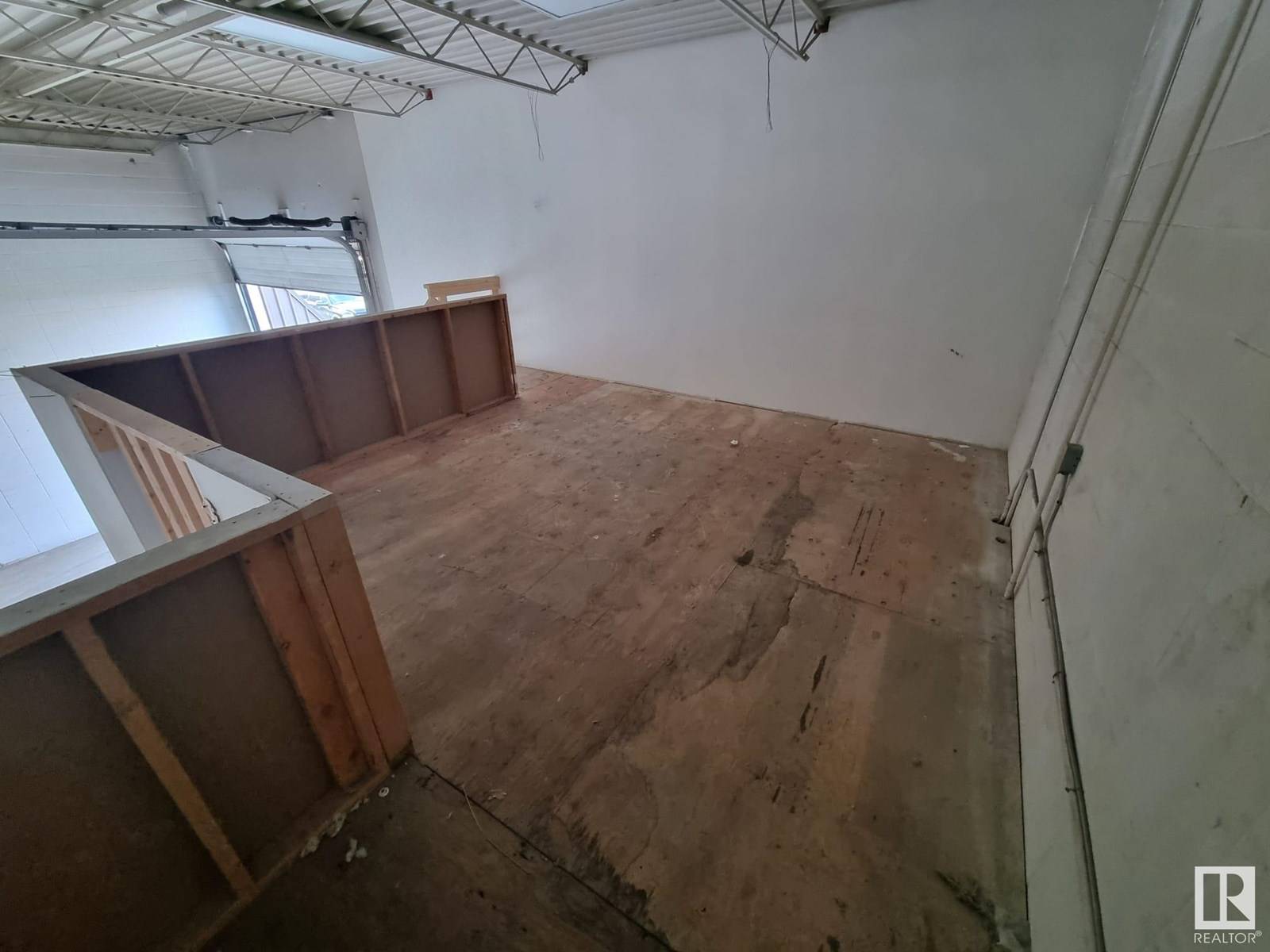 Edmonton, AB T5A3P8,12849 52 ST NW