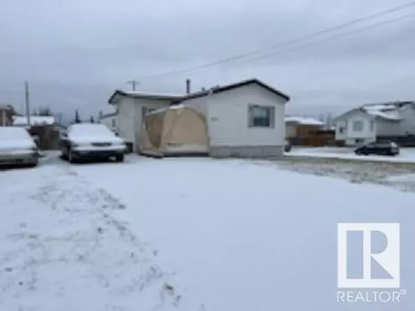 9713 102 AV, Clairmont, AB T0H0W6