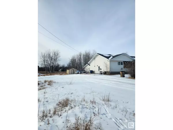 Lac La Biche, AB T0A2C0,9034 100 ST