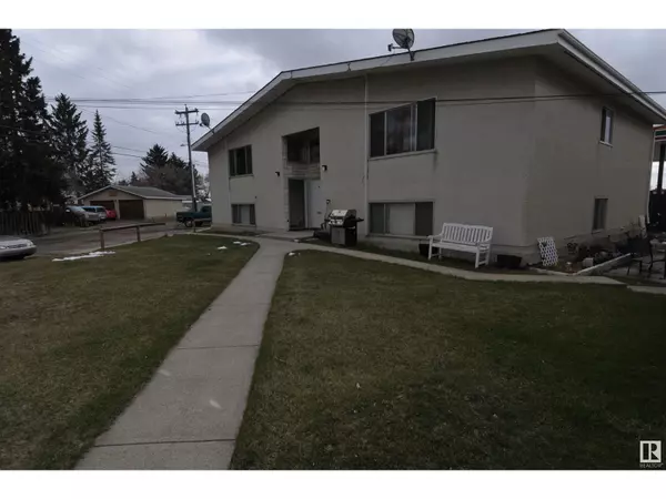 Edmonton, AB T5L2M3,14101/14105 118 AV NW NW