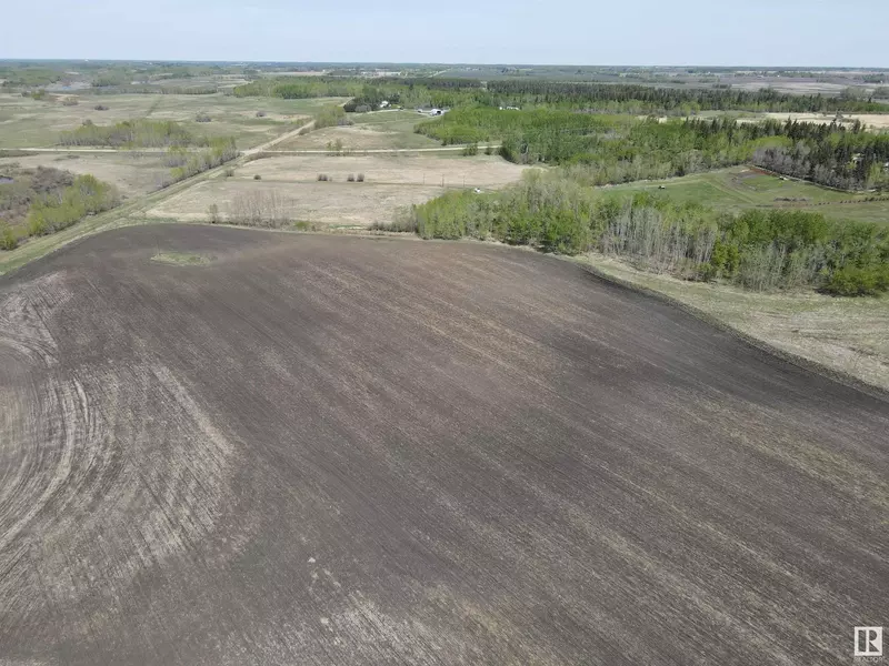 Range Rd 213 & SH 644, Rural Sturgeon County, AB T0A2W0