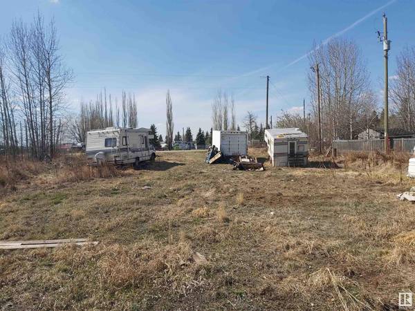 Rural Lac Ste. Anne County, AB T0E0A0,4925 46A AV