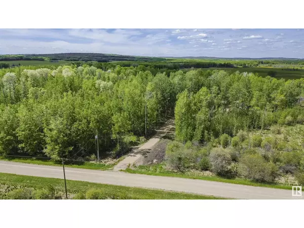 Rural Lac Ste. Anne County, AB T0E0J0,55102B RR 61