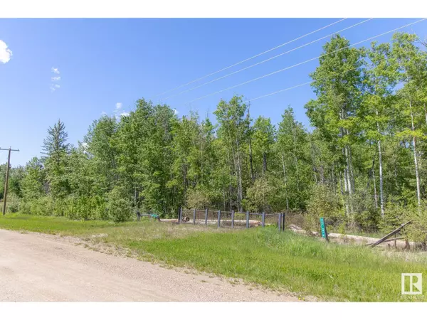 Rural Parkland County, AB T7Z0J6,5504 A HIGHWAY 16