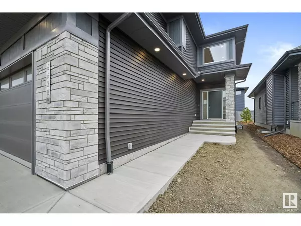 Edmonton, AB T6W4A1,6638 KNOX PL SW