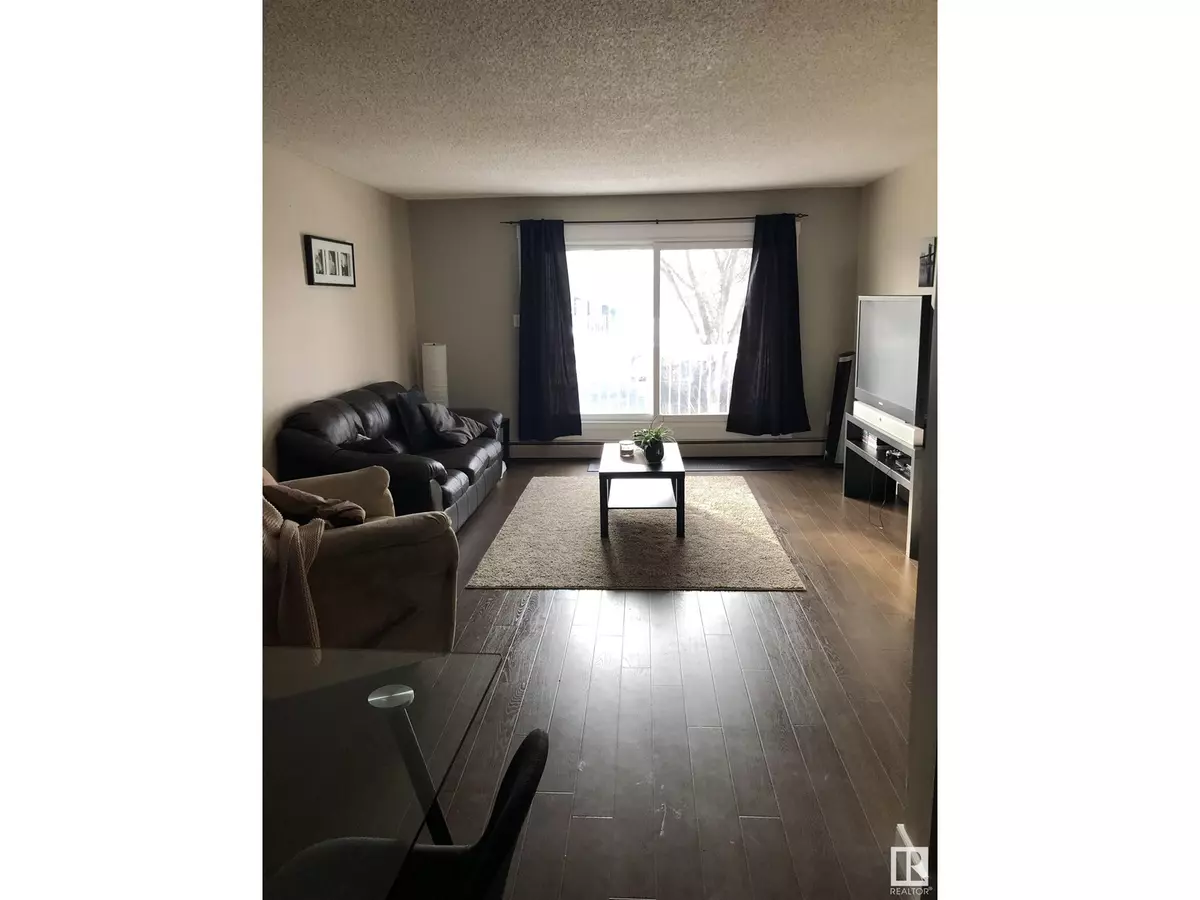 Edmonton, AB T5H3C7,#304 10615 110 ST NW NW