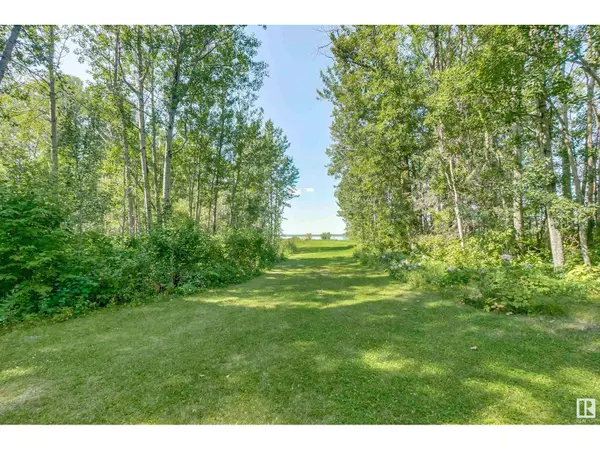 Rural Lac Ste. Anne County, AB T0E0L0,#17 54114 RGE ROAD 52