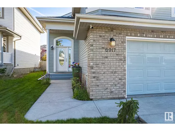 Edmonton, AB T6R0G3,6917 STROM LN NW