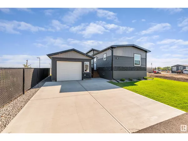 Morinville, AB T8R2P7,86 Meadowview RD