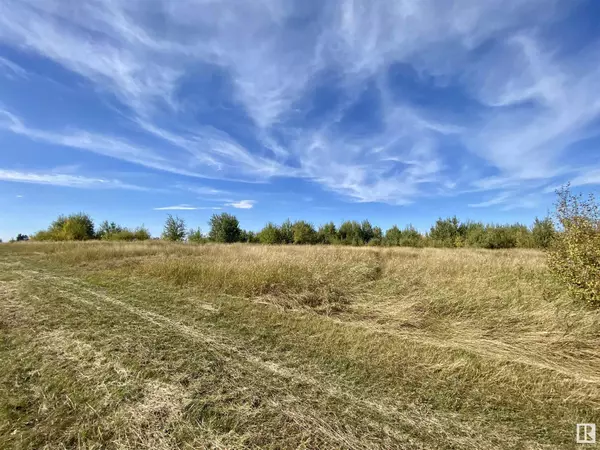 Rural Strathcona County, AB T8G1C2,52355 Range Road 213