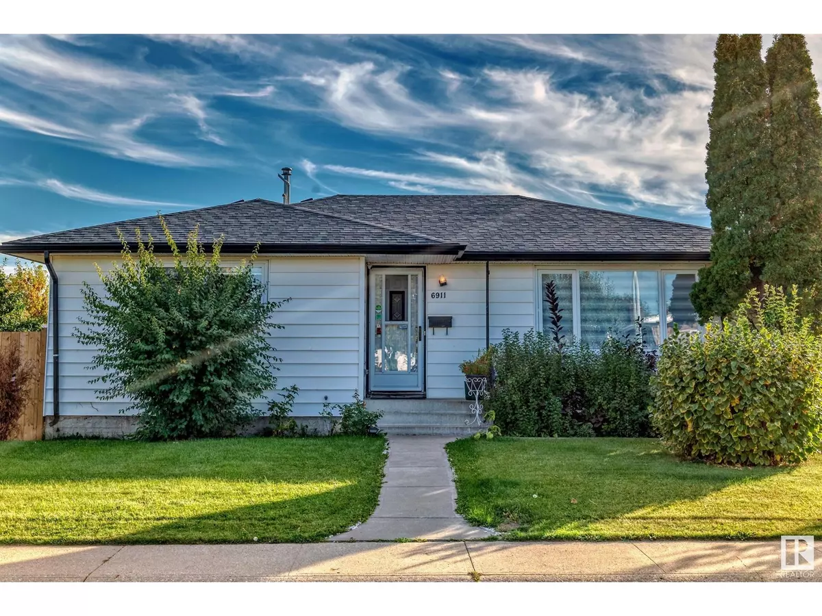 Edmonton, AB T5C2P1,6911 142 AV NW