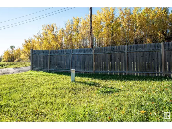 Rural Lac Ste. Anne County, AB T0E1V0,482 Lakeview DR