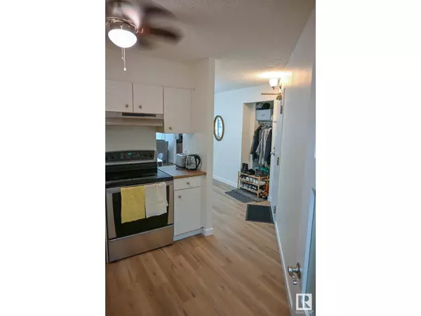 Edmonton, AB T6E6B6,#206 10149 SASKATCHEWAN DR NW