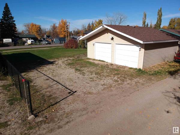 4623 47 AV, Rural Lac Ste. Anne County, AB T0E0A0