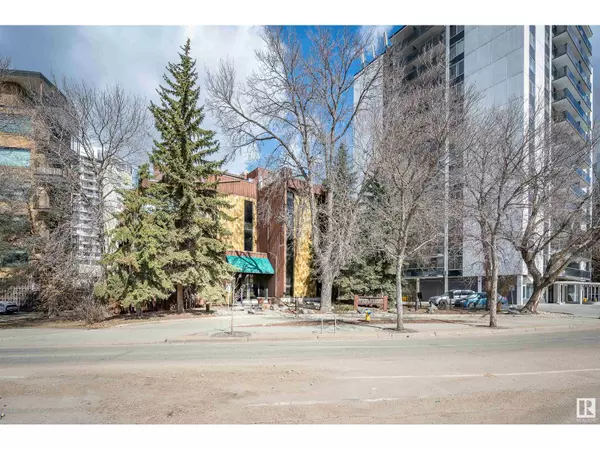 Edmonton, AB T5K0J9,#423 11618 100 AV NW