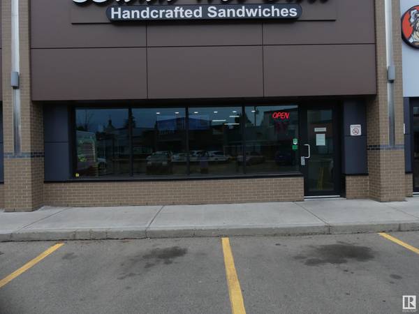 #3 10503 Kingsway AV NW NW, Edmonton, AB T5H4K1