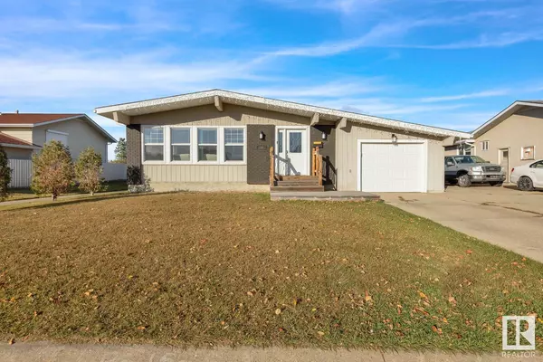 Edmonton, AB T5A2M6,147 HARRISON DR NW