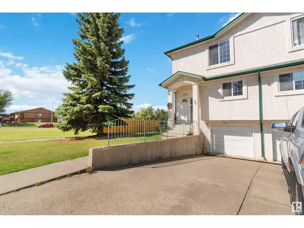 Edmonton, AB T6L7A2,6518 19 AV NW