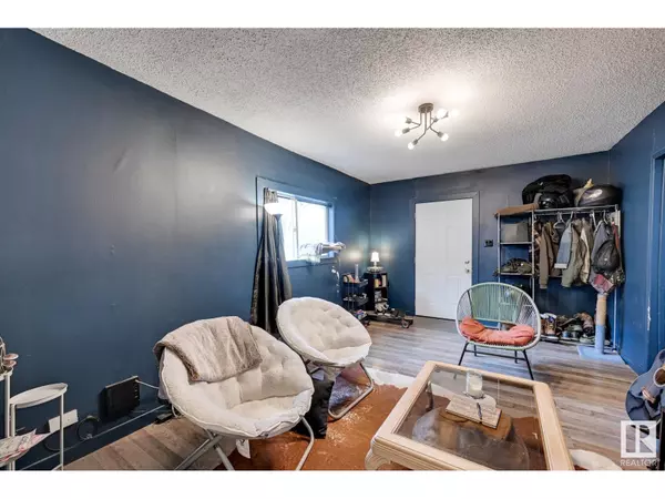 Edmonton, AB T5B2G5,11911 77 ST NW