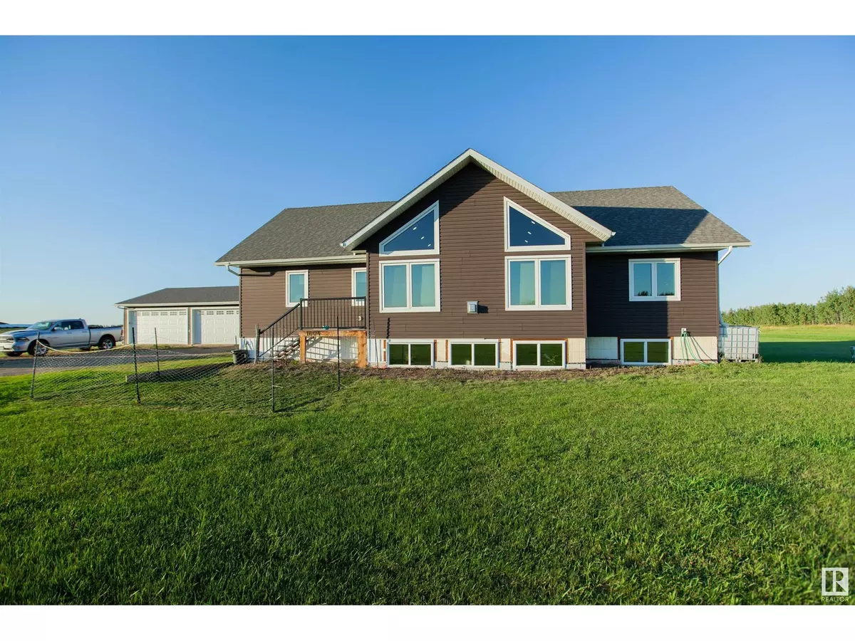 Rural Camrose County, AB T0B3P0,1004 McCarter AV