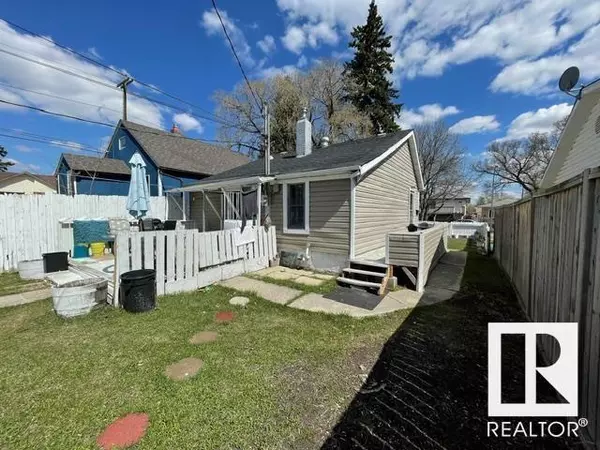 Edmonton, AB T5B2G4,11944 77 ST NW