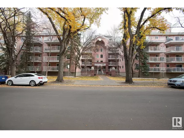 Edmonton, AB T5K1X5,#309 10153 117 ST NW