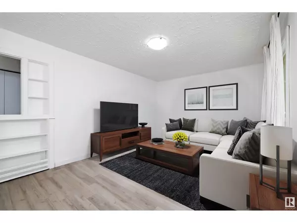 Edmonton, AB T5B0K5,8921 114 AV NW