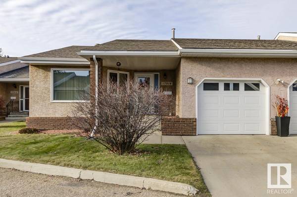 17314 CALLINGWOOD RD NW, Edmonton, AB T5T5P1