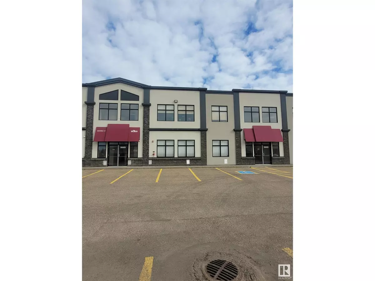 Edmonton, AB T6E3N8,#101 5669 99 ST NW