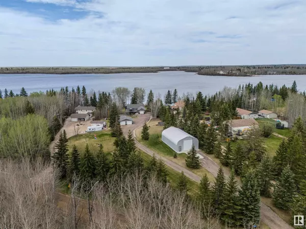 Rural Lac Ste. Anne County, AB T0E1A0,5551B Nakamun Drive