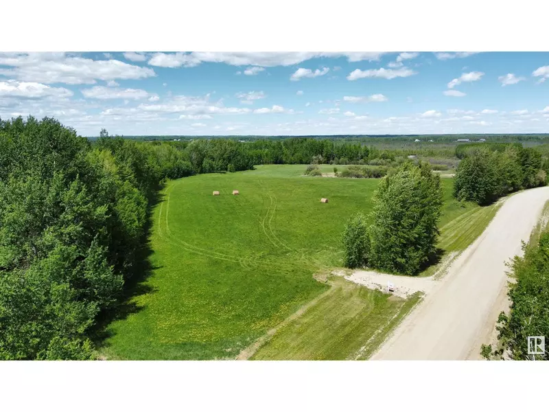 2432 TWP. RD. 530, Rural Parkland County, AB T7Y3M9