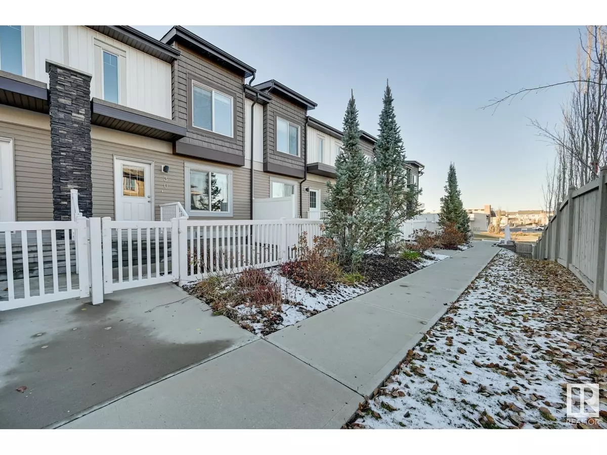 Edmonton, AB T6T1A6,#30 2215 24 ST NW