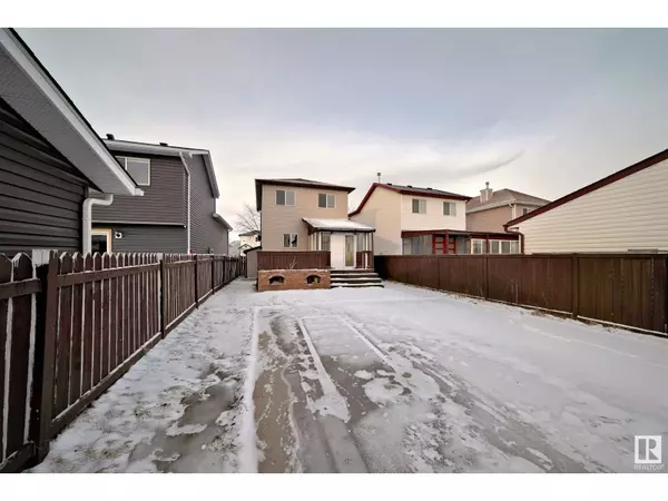 Calgary, AB T3J3S8,56 Martin Crossing Crescent NE