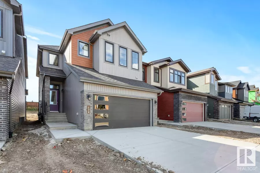 122 CANTER WD, Sherwood Park, AB T8H2Z3