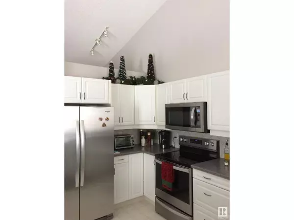 Edmonton, AB T5T6J7,#51 929 Picard DR NW