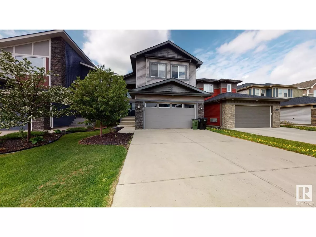 Edmonton, AB T6W3H1,4160 Charles LI SW